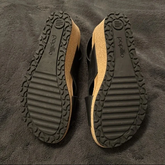 NWOT Papillio Black Leather "Samira" Wedge Sandals, Size 39, Narrow Width. - Picture 5 of 6